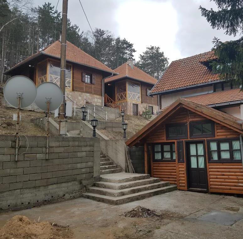 Apartmani Milojevic Divcibare Ngoại thất bức ảnh